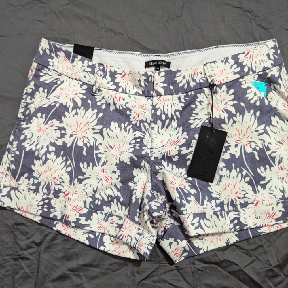Dear John Floral Cuffed Shorts Size 33 (12/14)